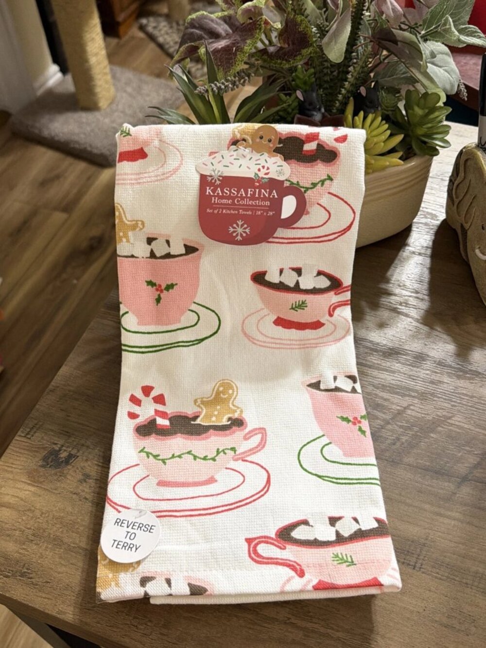 Kassafina Home Collection Set of 2 Kitchen Towels - 18" x 28" - Hot Cocoa Mugs